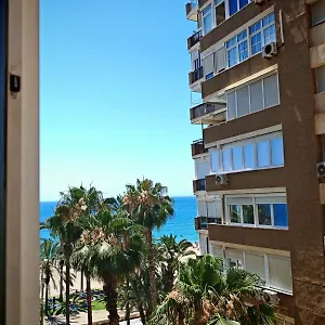 https://apartamento-malaga-port.hotelsinnerja.org